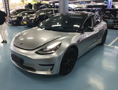 Tesla Model 3 2020 Tesla Model 3 2020 immagine di auto
