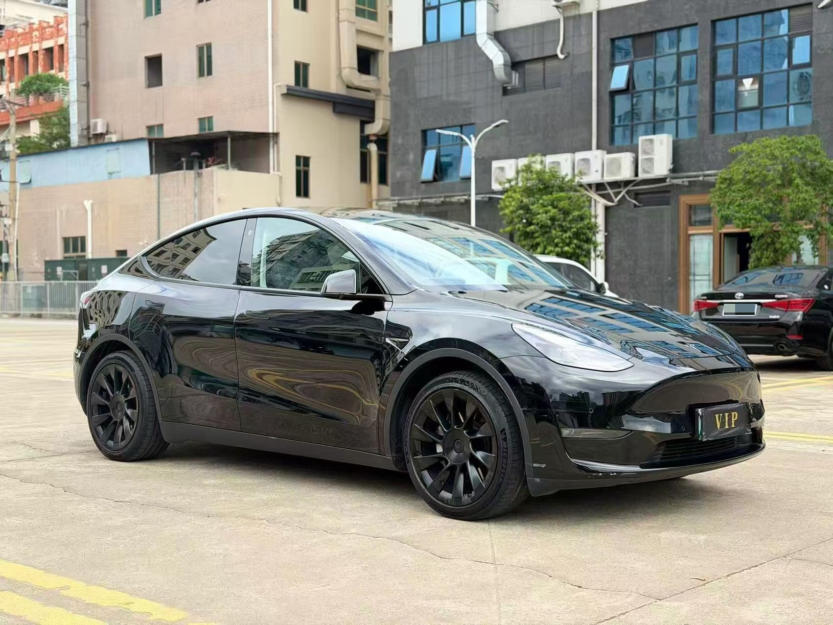 Tesla Model Y 2021 #3 Tesla Model Y 2021 car image #3