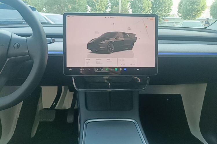 Tesla Model Y 2023 #13 Tesla Model Y 2023 car image #13