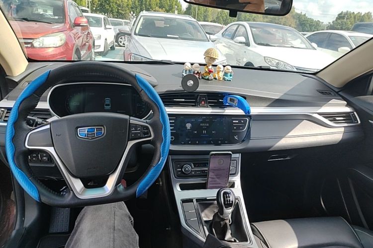 GEELY Emgrand 2018 #10 GEELY Emgrand 2018 car image #10