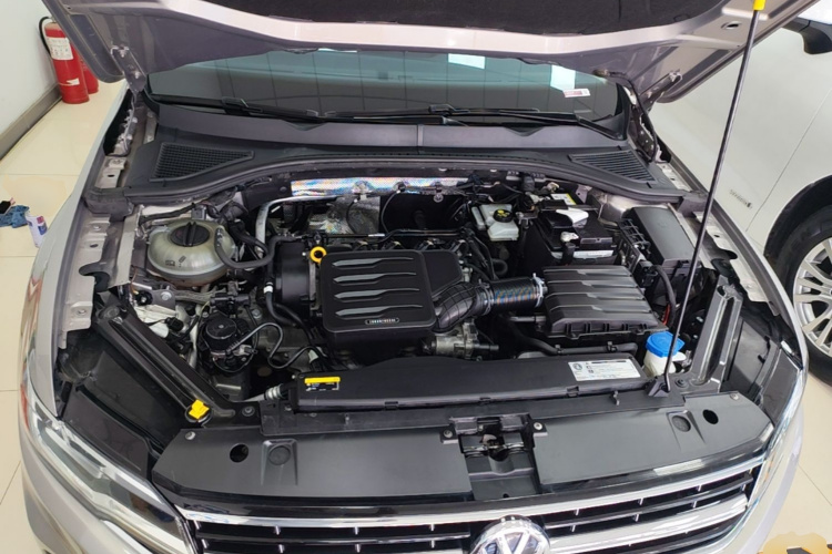 Volkswagen Bora 2019 #20 Volkswagen Bora 2019 car image #20