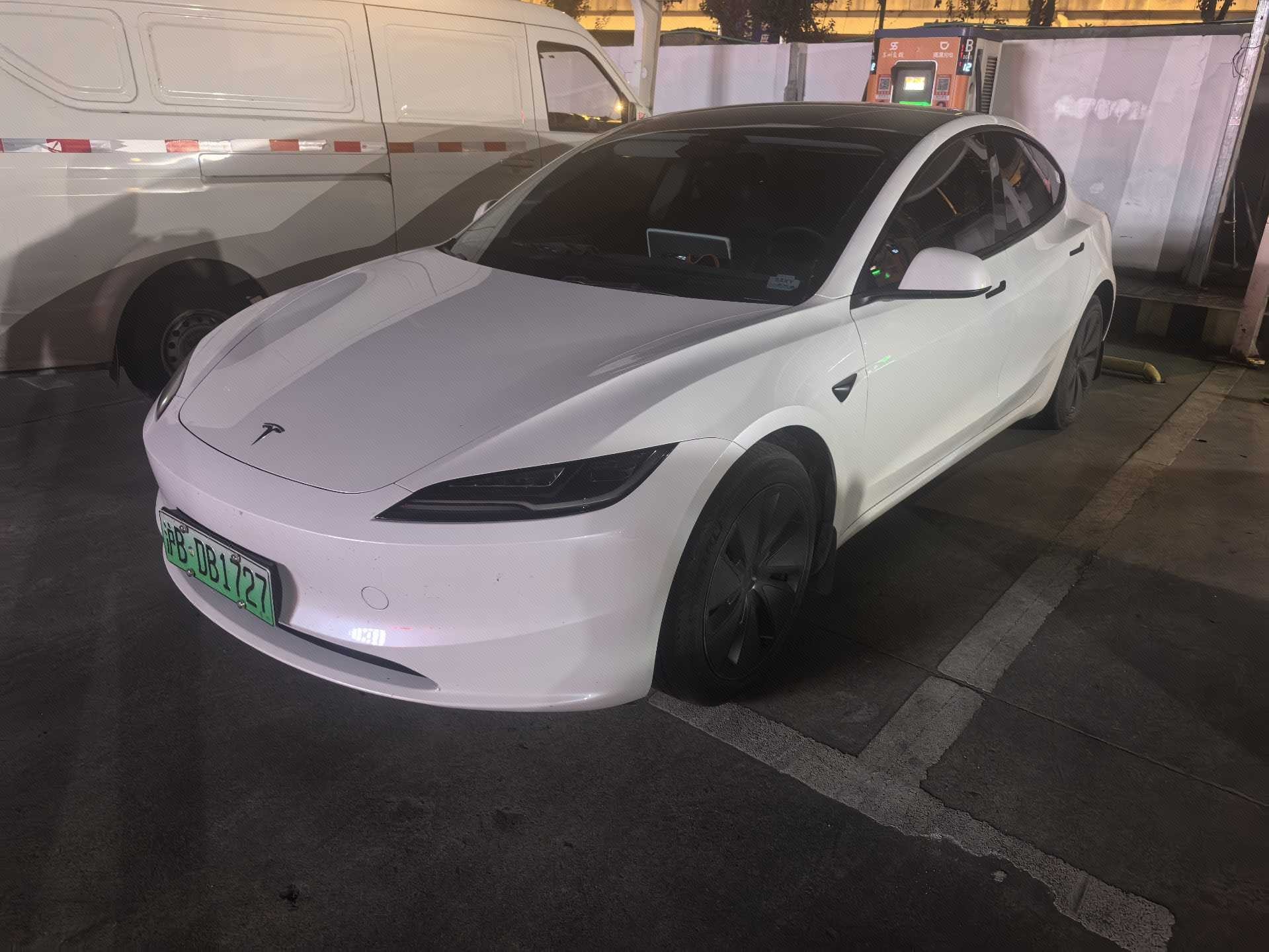 Tesla Model 3 2024 Tesla Model 3 2024 car image