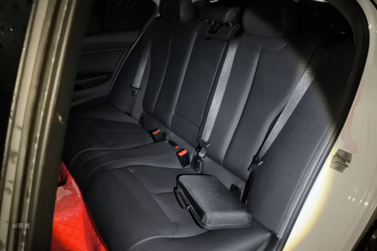 BMW 3 Series 2017 #19 BMW 3 Series 2017 car image #19