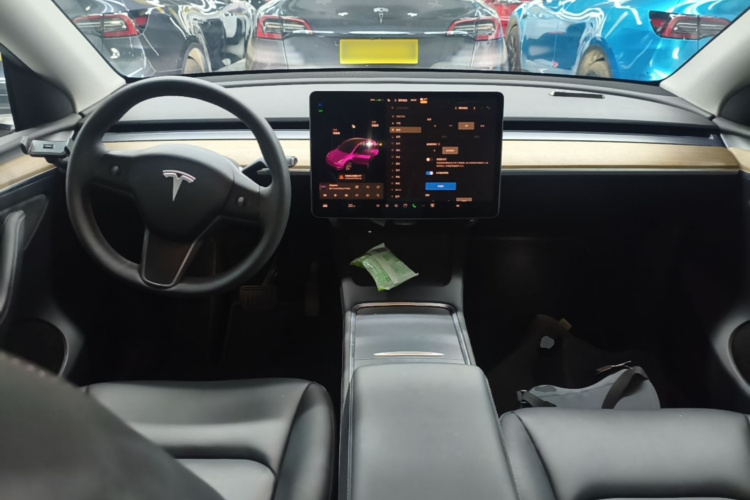 Tesla Model Y 2021 #11 Tesla Model Y 2021 immagine di auto #11