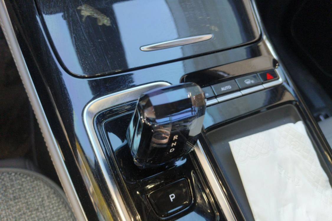 GEELY Boyue L 2025 car image #27