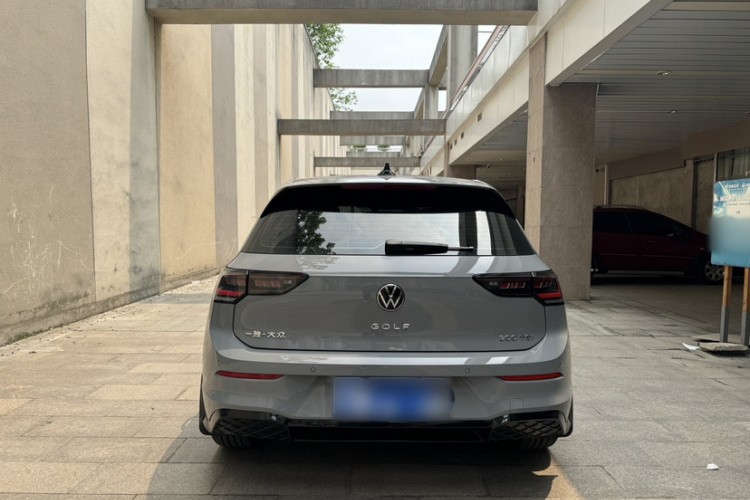 Volkswagen Golf 2025 #12 Volkswagen Golf 2025 car image #12