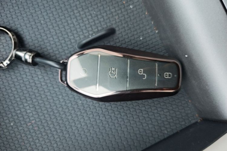 BYD YuanUP 2025 car image #9