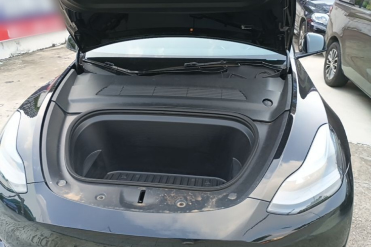 Tesla Model Y 2022 #20 Tesla Model Y 2022 car image #20