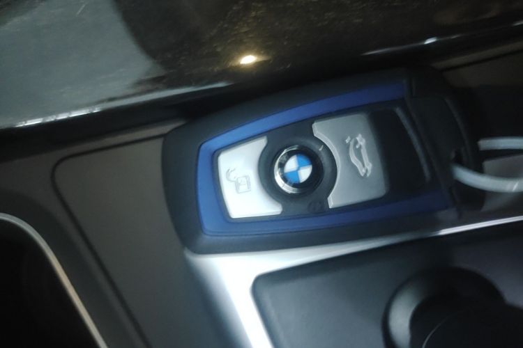 BMW 3 Series 2019 image de voiture #14