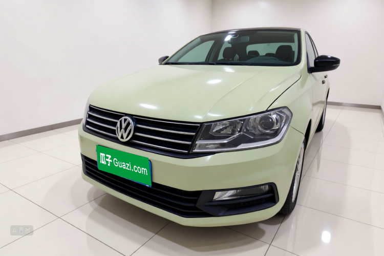Volkswagen Santana 2017 car image #2