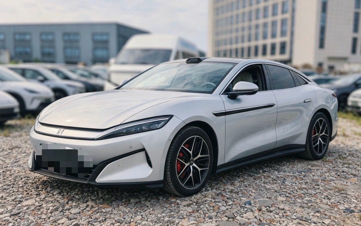 BYD HanL 2025 BYD HanL 2025 car image