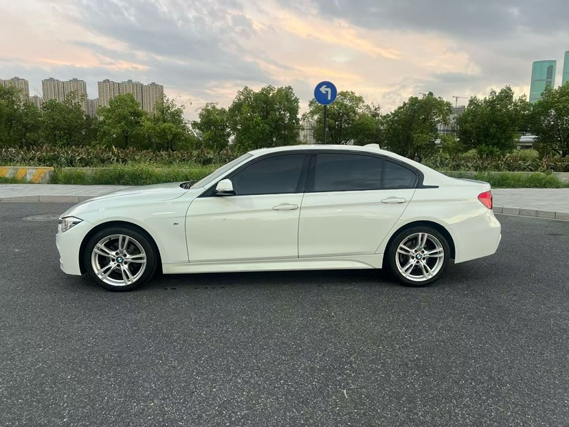 BMW 3 Series 2019 #3 BMW 3 Series 2019 car image #3