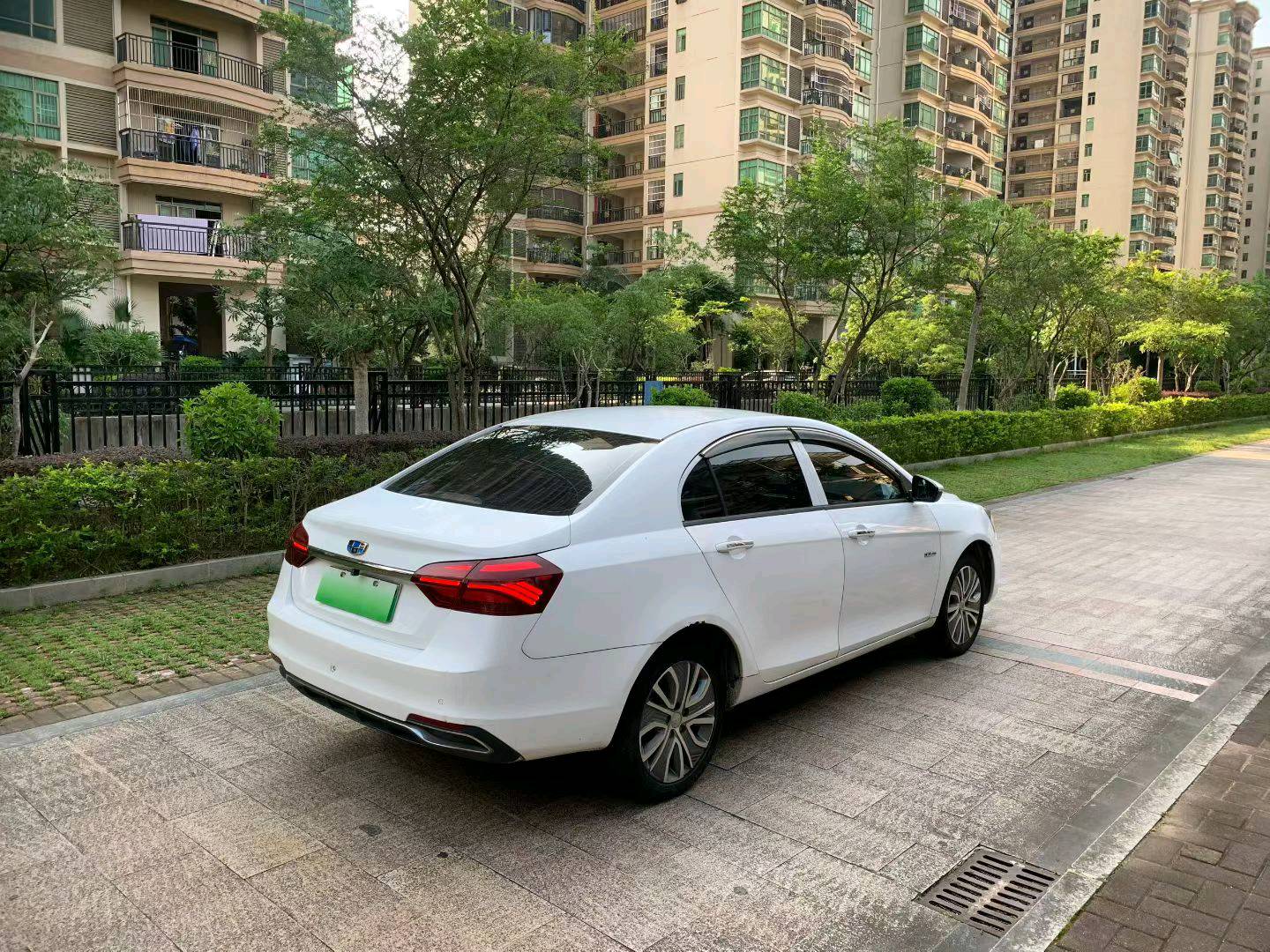 GEELY Emgrand New Energy 2018 car image #11