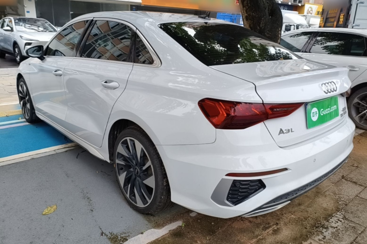 Audi A3 2024 immagine di auto #5