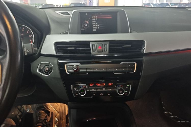 BMW X1 2016 #13 BMW X1 2016 car image #13