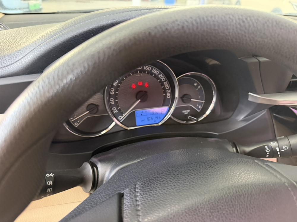 Toyota Corolla 2014 immagine di auto #9