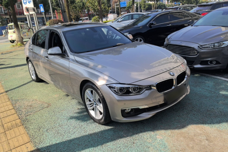 BMW 3 Series 2017 #4 BMW 3 Series 2017 изображение автомобиля #4