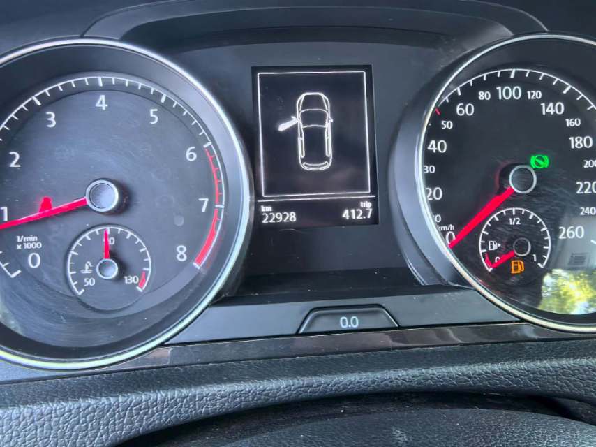 Volkswagen Golf 2019 car image #8