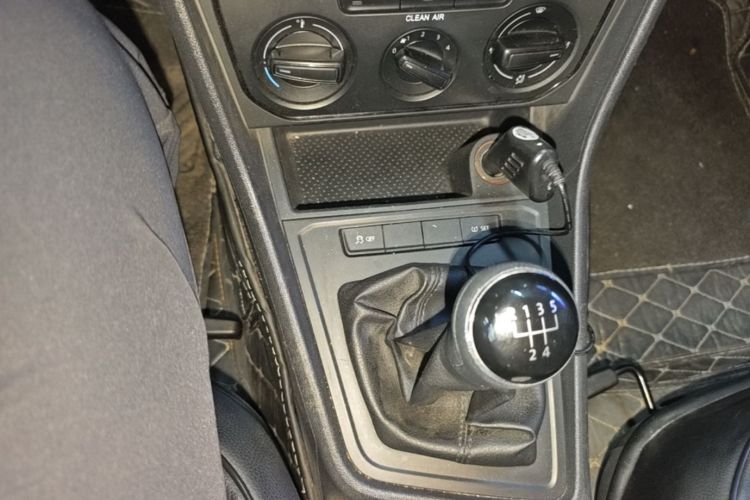 Volkswagen Lavida 2017 car image #14