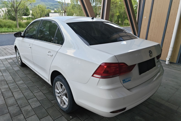 Volkswagen Santana 2017 #5 Volkswagen Santana 2017 car image #5