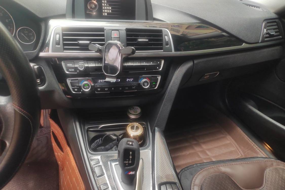 BMW 3 Series 2016 car image #28
