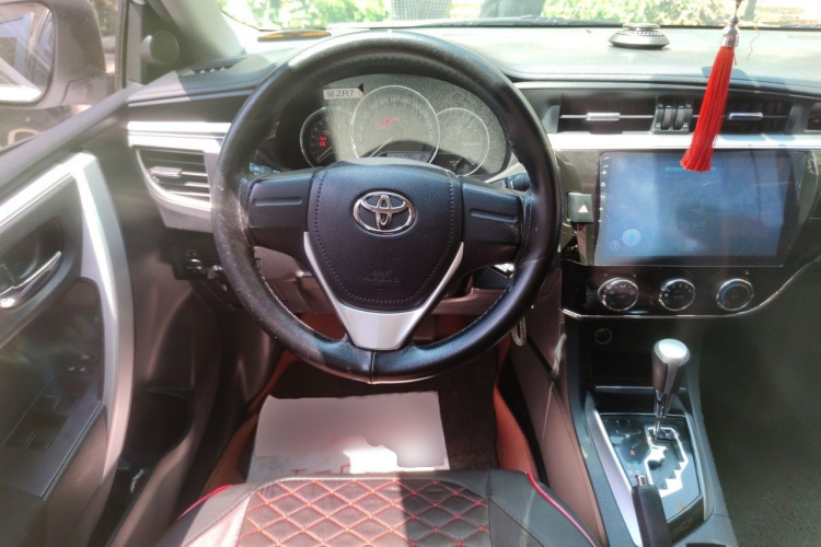 Toyota Corolla 2018 #11 Toyota Corolla 2018 car image #11