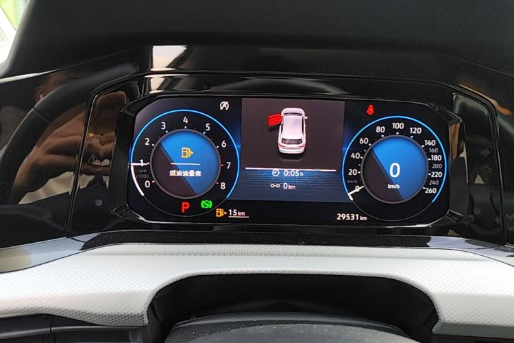 Volkswagen Golf 2022 car image #16