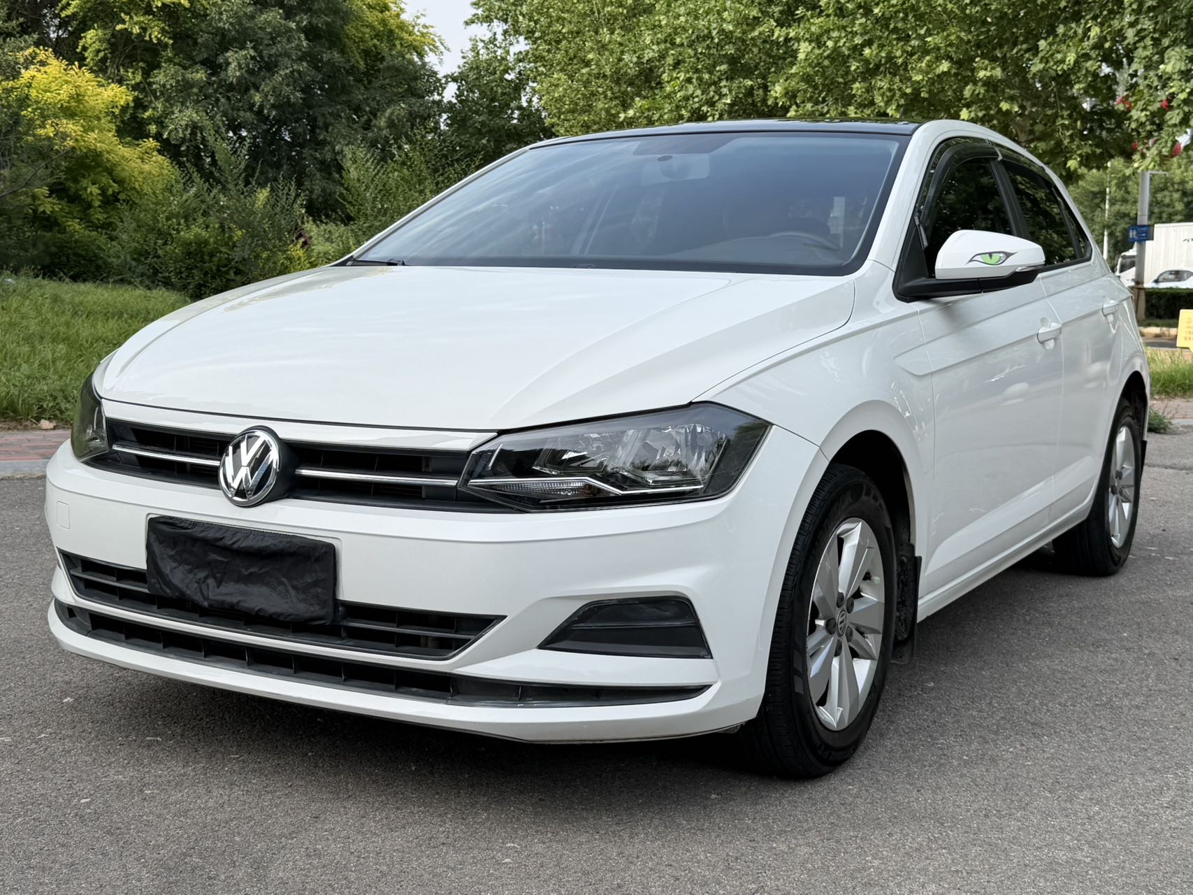 Volkswagen Polo 2020 car image 
