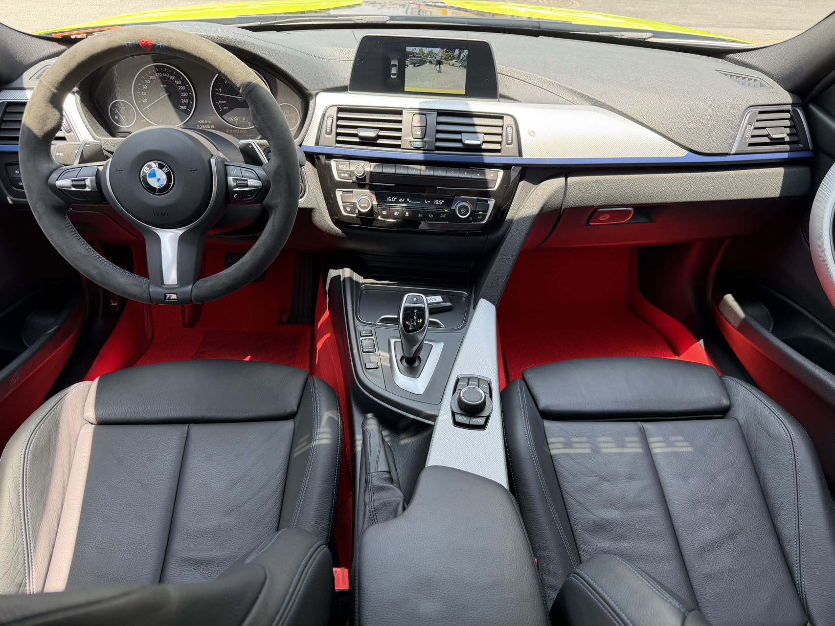 BMW 3 Series 2019 car image #10