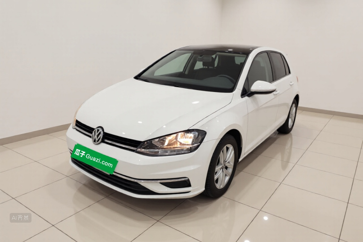 Volkswagen Golf 2018 car image #2