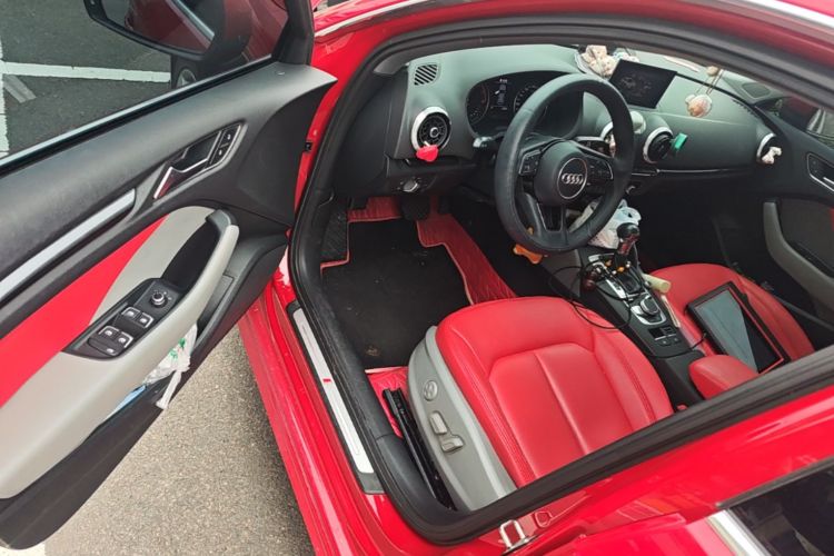 Audi A3 2019 image de voiture #16