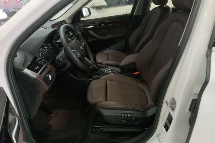 BMW X1 2020 car image #15