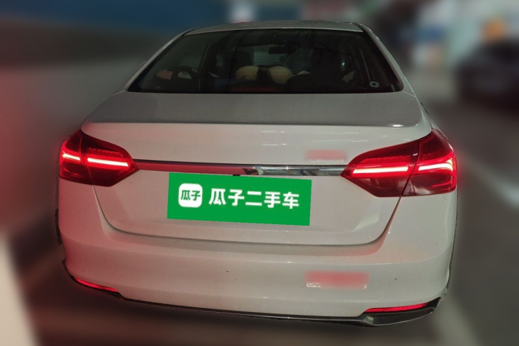 GEELY Emgrand 2020 car image #4