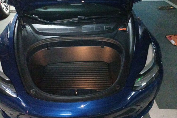 Tesla Model 3 2020 immagine di auto #29