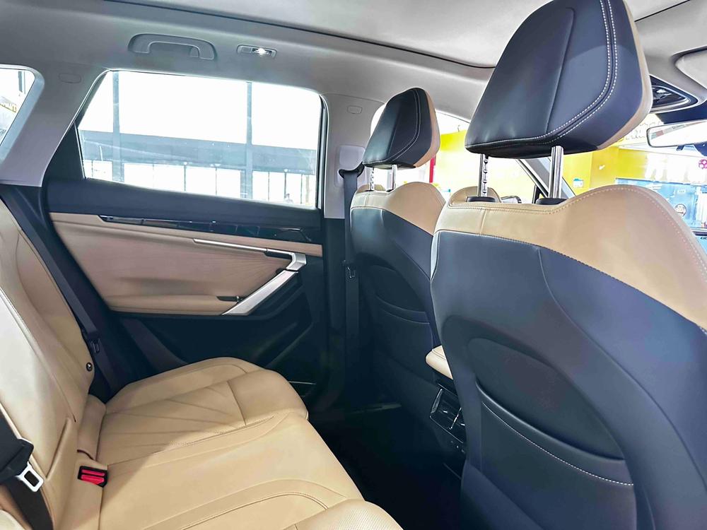 GEELY Boyue L 2023 car image #25