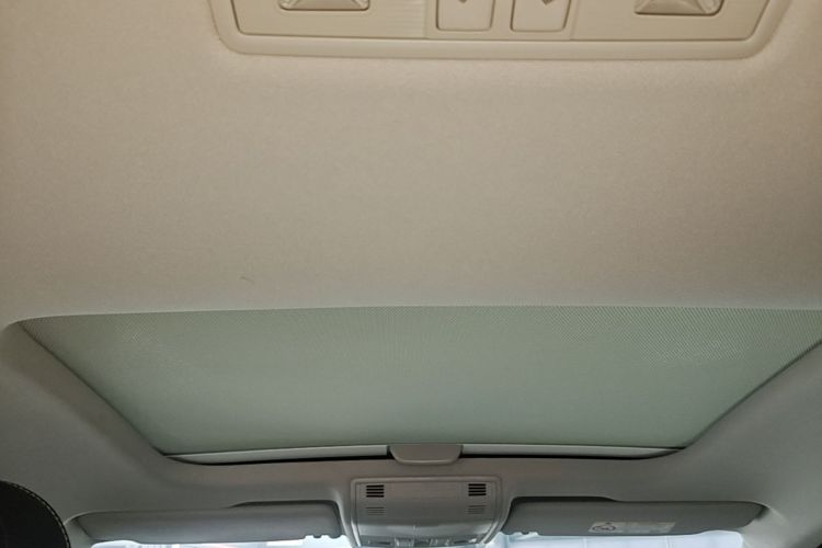 Volkswagen Polo 2019 car image #18