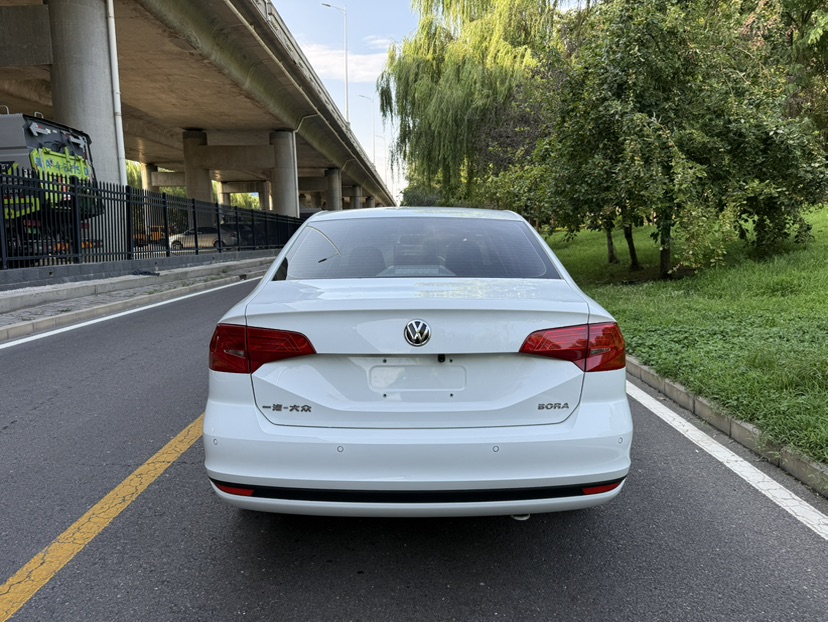 Volkswagen Bora 2021 car image #5