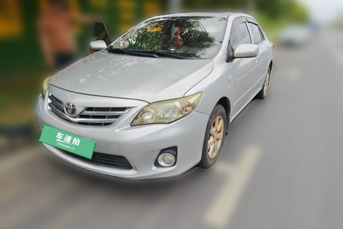 Toyota Corolla 2013 Toyota Corolla 2013 car image