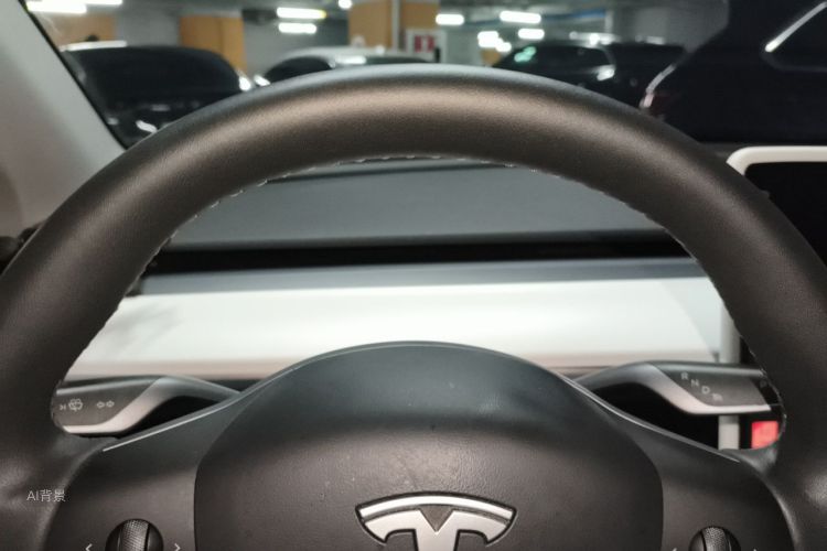Tesla Model Y 2023 #13 Tesla Model Y 2023 car image #13