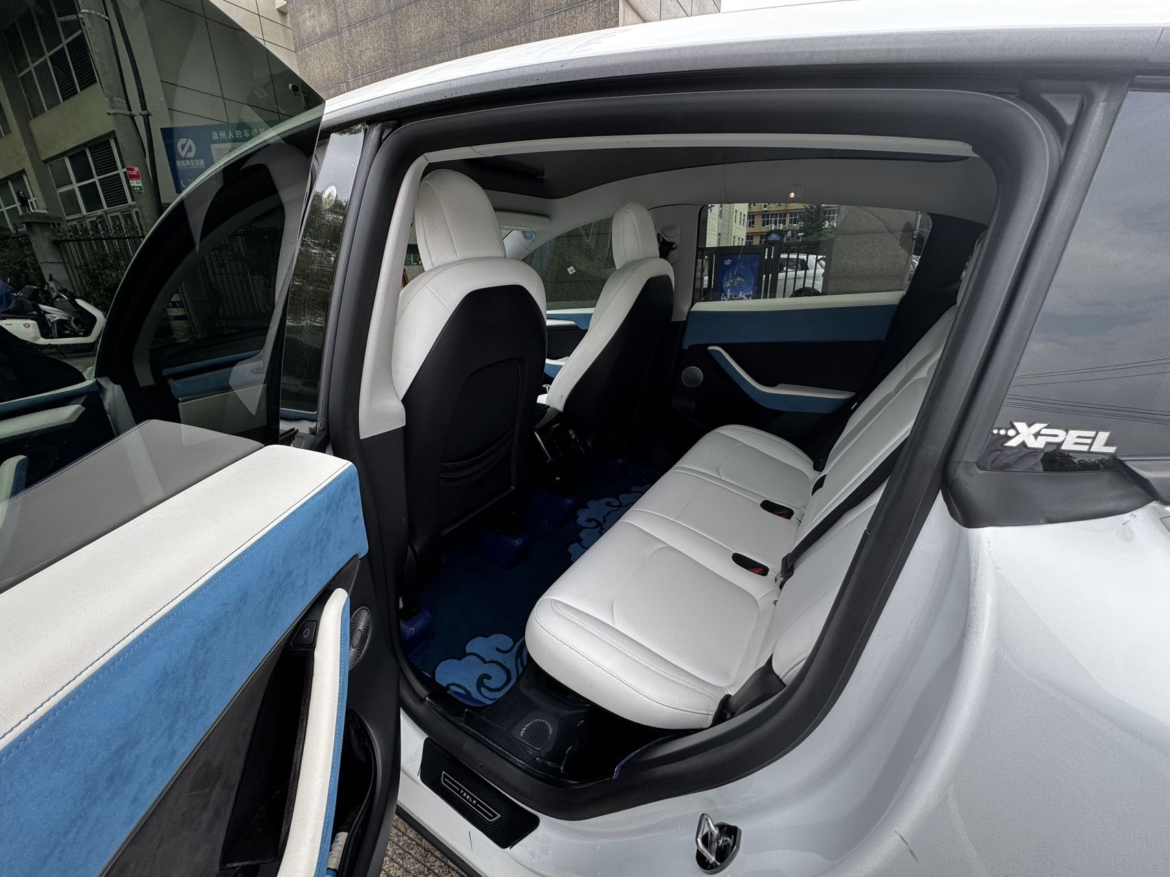 Tesla Model Y 2021 #6 Tesla Model Y 2021 car image #6