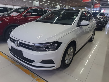 Volkswagen Polo 2021 car image 