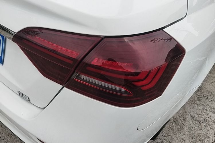 GEELY Emgrand 2020 #8 GEELY Emgrand 2020 car image #8