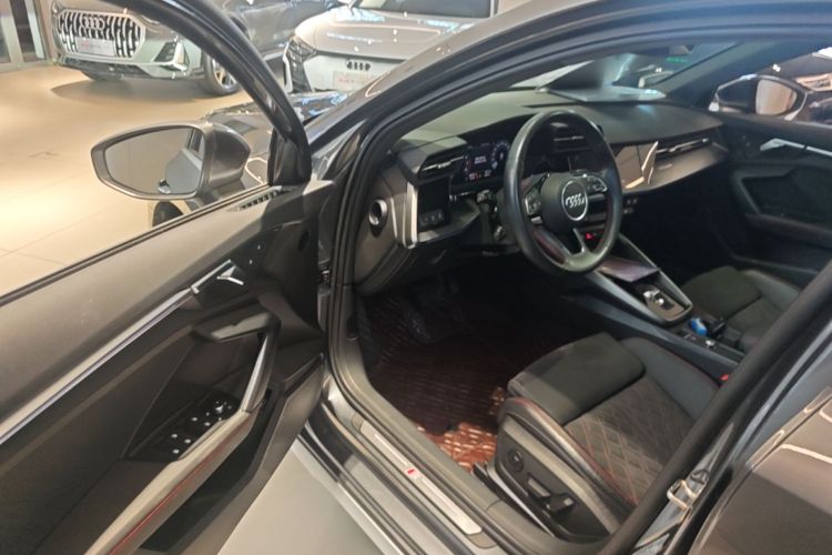 Audi A3 2023 car image #18