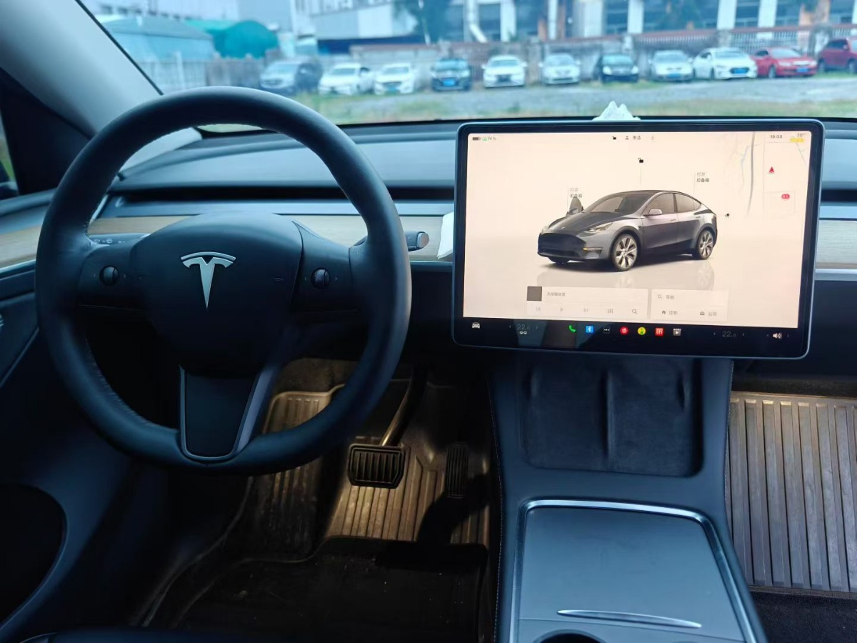 Tesla Model Y 2022 car image #8