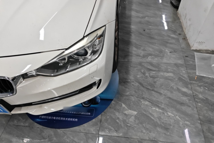 BMW 3 Series 2015 #23 BMW 3 Series 2015 car image #23