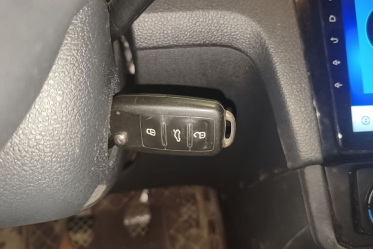 Volkswagen Santana 2019 car image #10