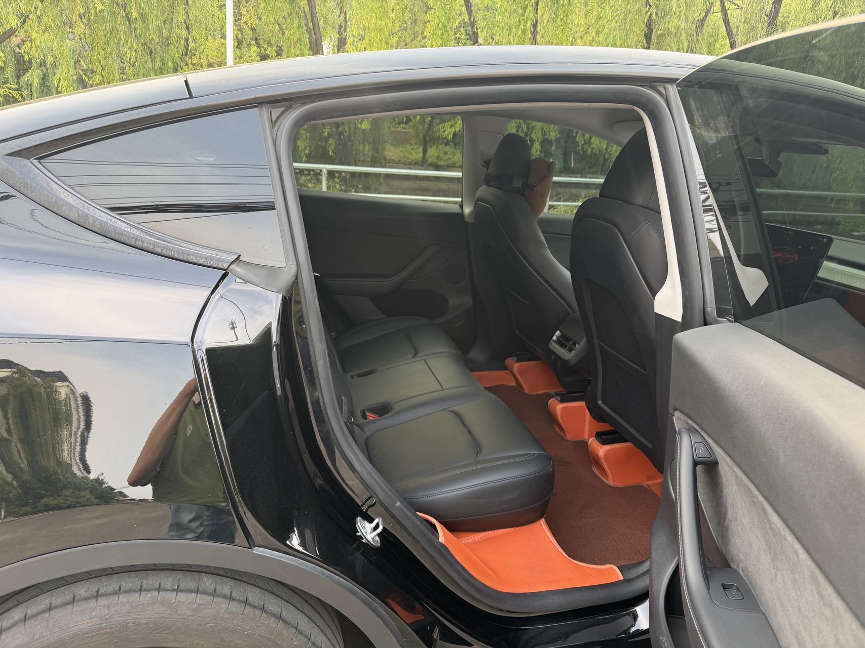 Tesla Model Y 2024 #5 Tesla Model Y 2024 car image #5