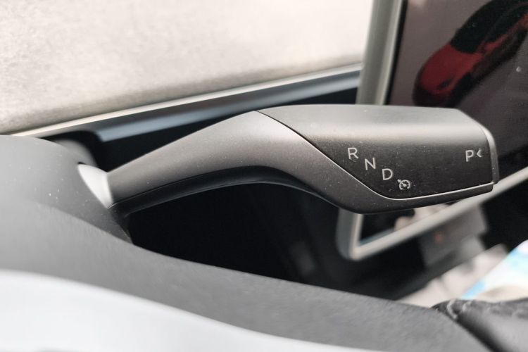 Tesla Model Y 2024 #18 Tesla Model Y 2024 car image #18