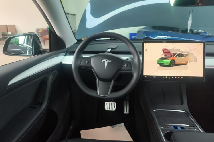 Tesla Model Y 2024 #11 Tesla Model Y 2024 immagine di auto #11