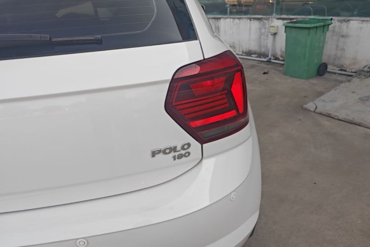 Volkswagen Polo 2021 car image #8